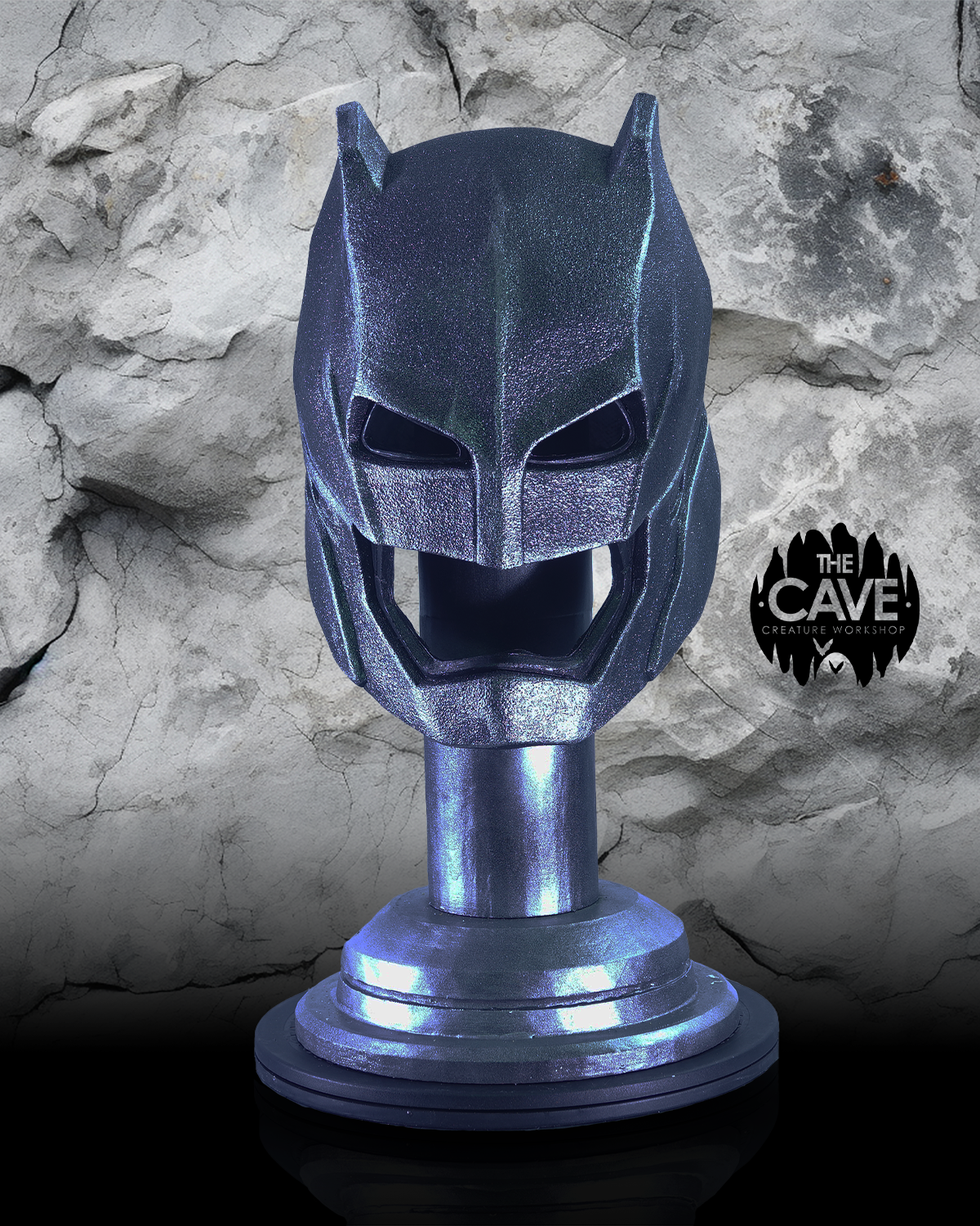 Armored Batman Helmet – Dawn of Justice (2016) - Image 2